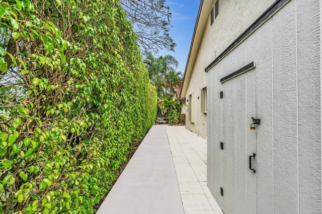 23120 Barwood Park Lane B, Boca Raton, FL 33433