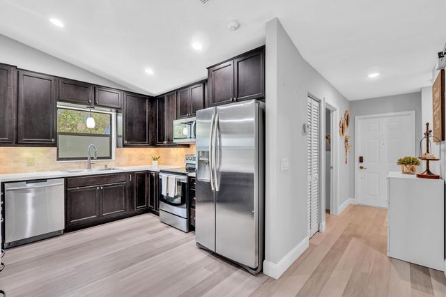 23120 Barwood Park Lane B, Boca Raton, FL 33433