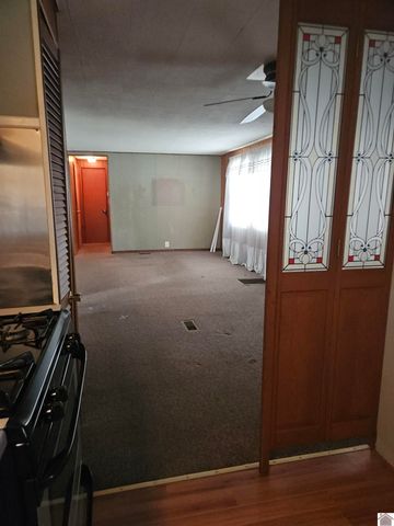 215 Fisher Rd, Paducah, KY 42001