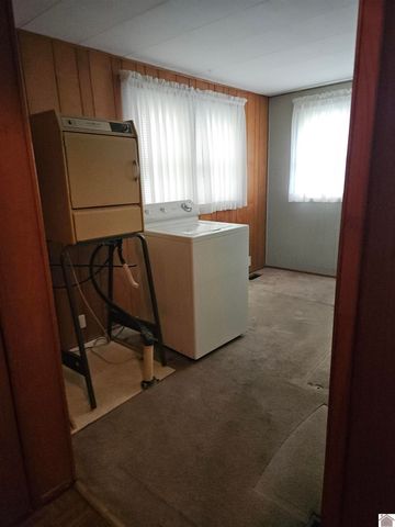 215 Fisher Rd, Paducah, KY 42001