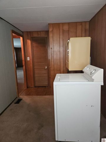 215 Fisher Rd, Paducah, KY 42001