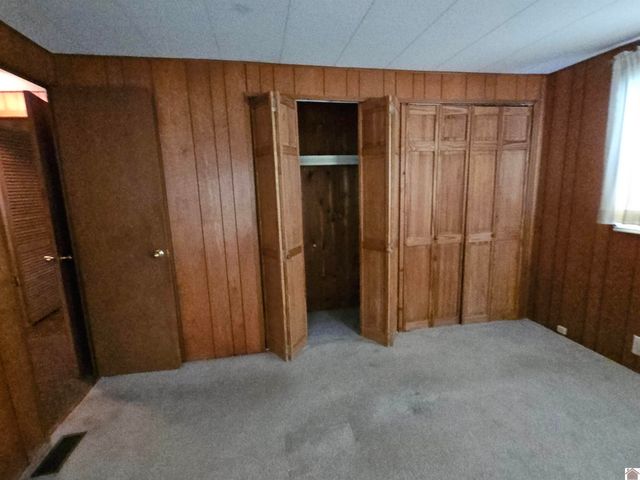 215 Fisher Rd, Paducah, KY 42001