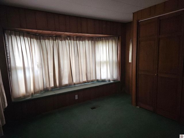 215 Fisher Rd, Paducah, KY 42001