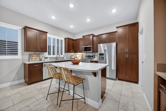 781 Aparicio Way, Galt, CA 95632