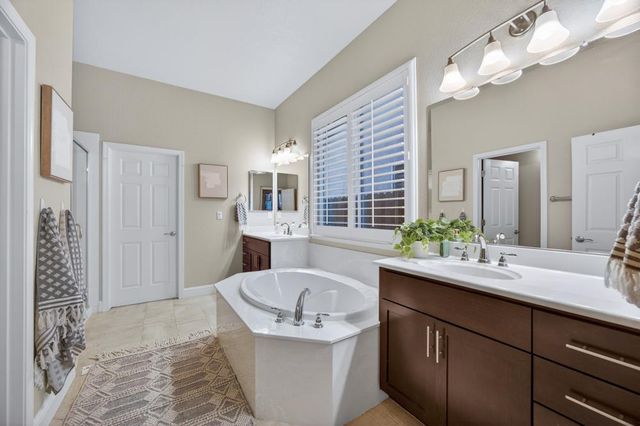 781 Aparicio Way, Galt, CA 95632