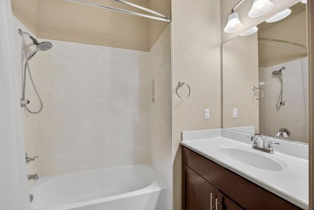 781 Aparicio Way, Galt, CA 95632