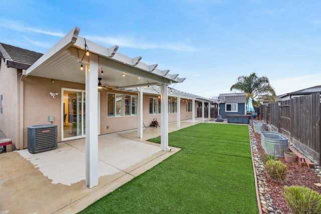 781 Aparicio Way, Galt, CA 95632