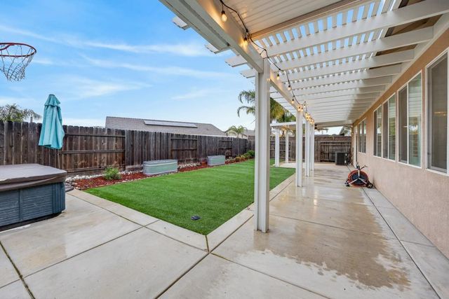 781 Aparicio Way, Galt, CA 95632