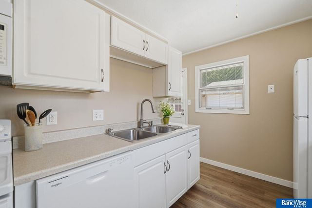3976 Dunn Avenue, Lincoln, NE 68502