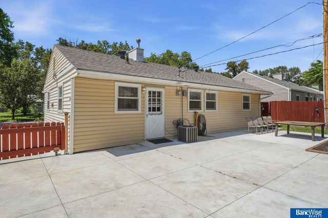 3976 Dunn Avenue, Lincoln, NE 68502