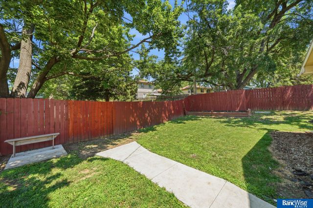 3976 Dunn Avenue, Lincoln, NE 68502