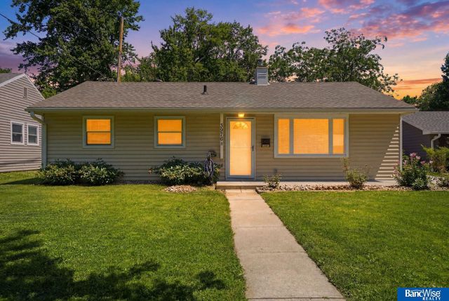 3976 Dunn Avenue, Lincoln, NE 68502