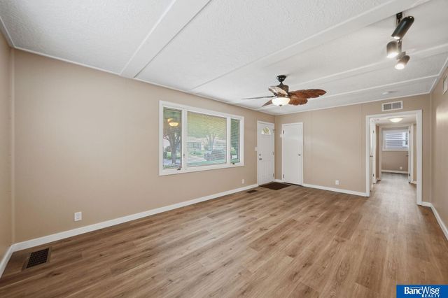 3976 Dunn Avenue, Lincoln, NE 68502