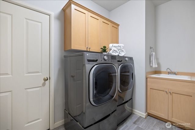 469 243rd Place SE, Sammamish, WA 98074