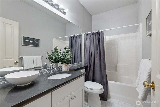 469 243rd Place SE, Sammamish, WA 98074