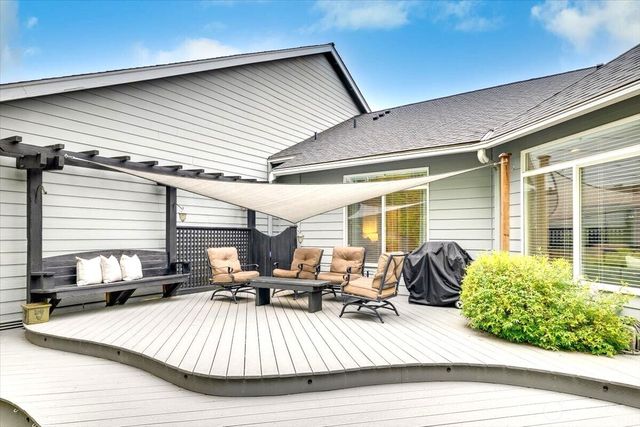 469 243rd Place SE, Sammamish, WA 98074