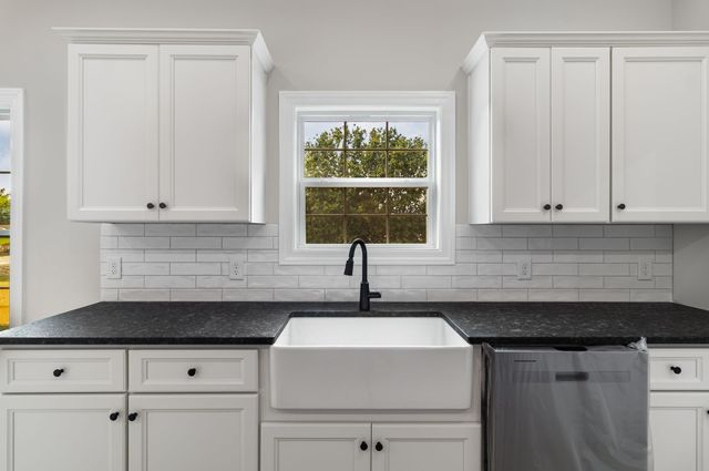 303 Lee Ln, Shelbyville, TN 37160