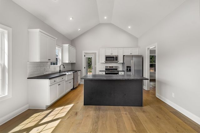 303 Lee Ln, Shelbyville, TN 37160