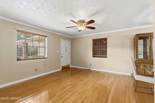 5741 LAKE LUCINA Drive N, Jacksonville, FL 32211