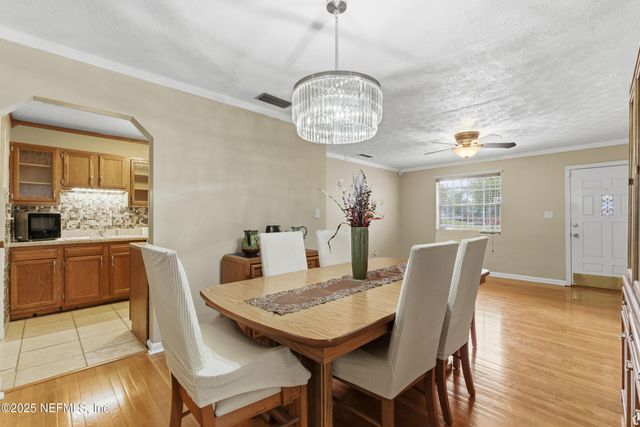 5741 LAKE LUCINA Drive N, Jacksonville, FL 32211