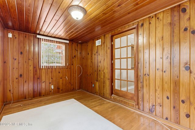 5741 LAKE LUCINA Drive N, Jacksonville, FL 32211