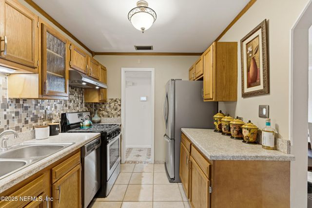 5741 LAKE LUCINA Drive N, Jacksonville, FL 32211