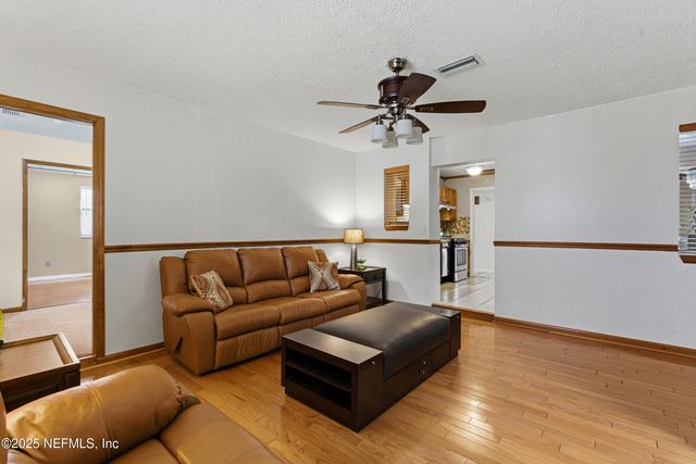 5741 LAKE LUCINA Drive N, Jacksonville, FL 32211