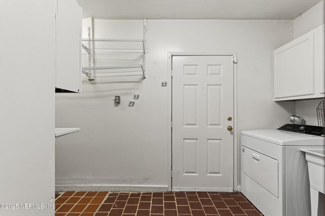 5741 LAKE LUCINA Drive N, Jacksonville, FL 32211