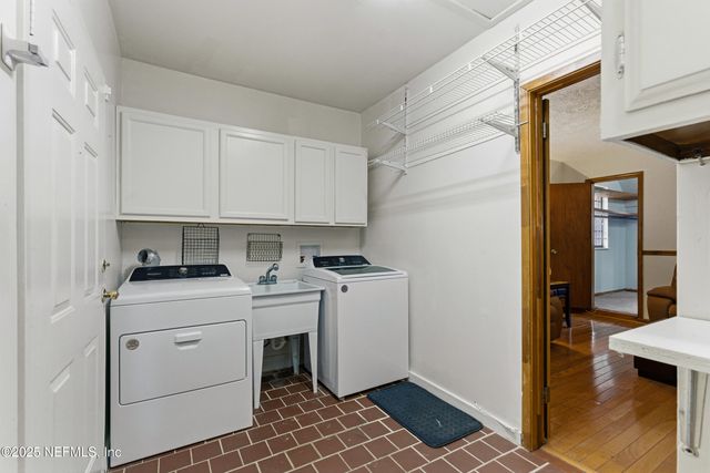 5741 LAKE LUCINA Drive N, Jacksonville, FL 32211