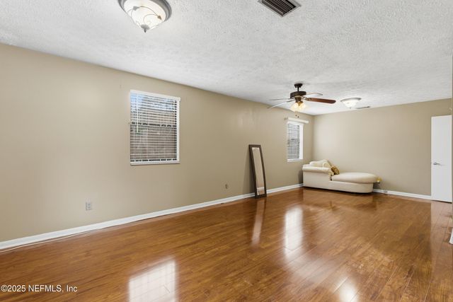 5741 LAKE LUCINA Drive N, Jacksonville, FL 32211