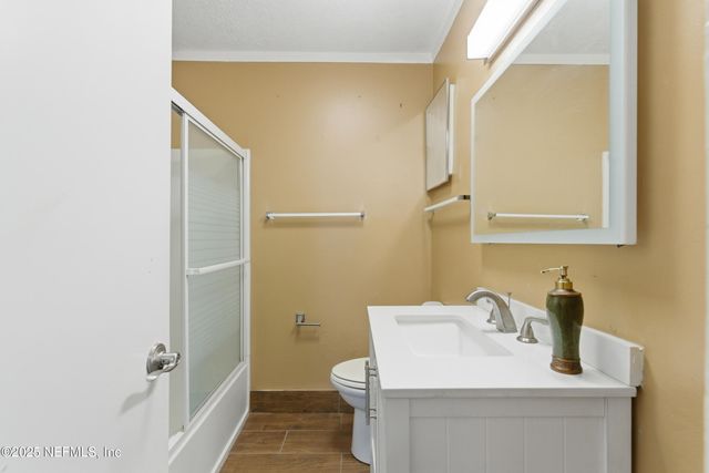 5741 LAKE LUCINA Drive N, Jacksonville, FL 32211