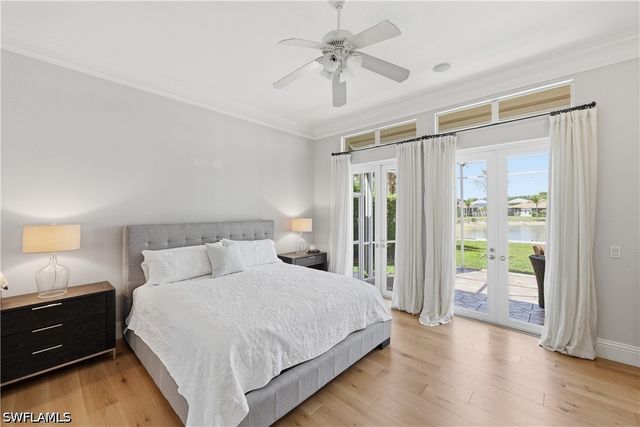 2844 Coco Lakes DR, Naples, FL 34105