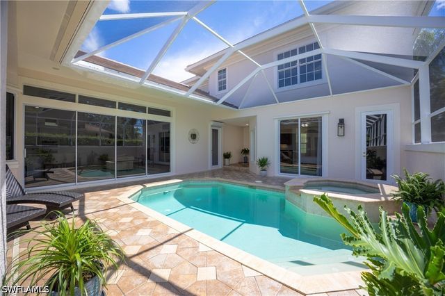 2844 Coco Lakes DR, Naples, FL 34105