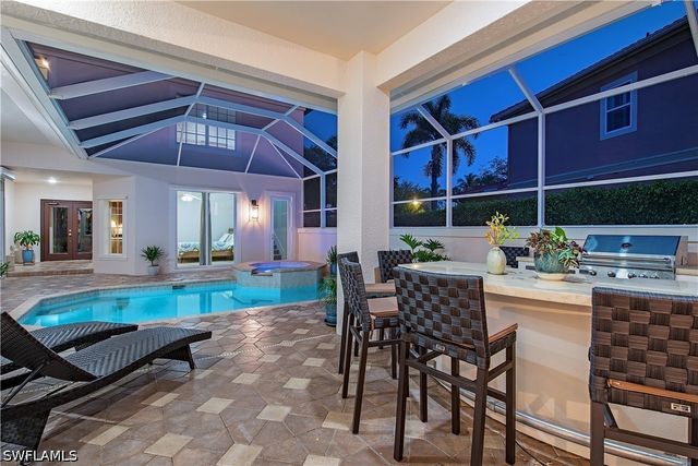 2844 Coco Lakes DR, Naples, FL 34105