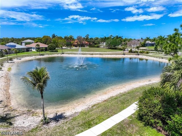 2844 Coco Lakes DR, Naples, FL 34105
