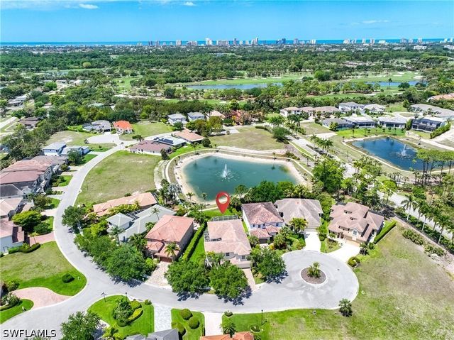 2844 Coco Lakes DR, Naples, FL 34105