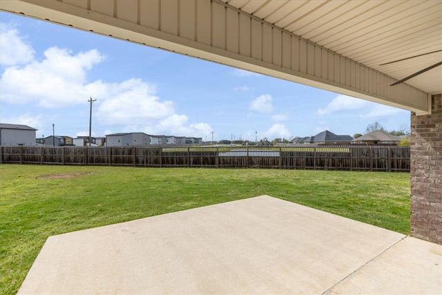 611 Holly Street, Centerton, AR 72719