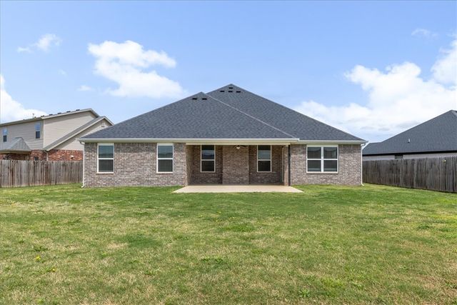 611 Holly Street, Centerton, AR 72719