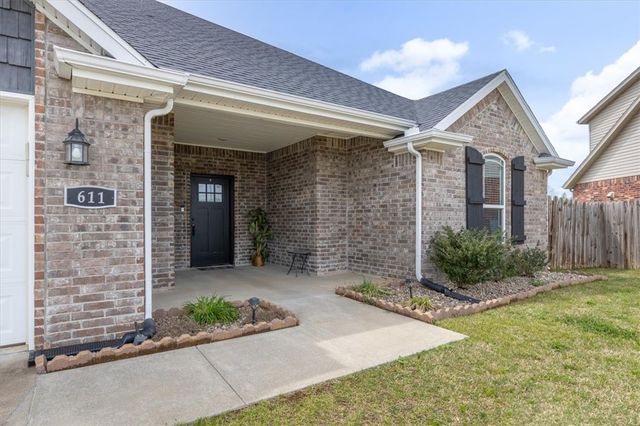 611 Holly Street, Centerton, AR 72719