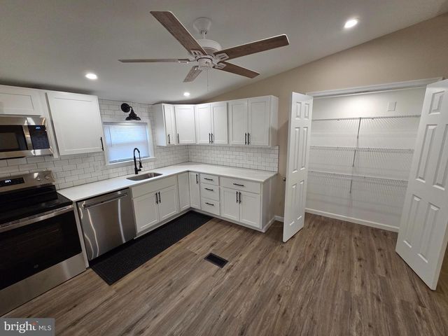 450 FORD HOOK RD, Doylestown, PA 18901