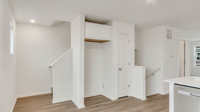 417 Lakeshore Court, St. Charles, IL 60174
