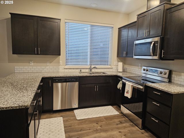 12915 Ne 104TH St, Vancouver, WA 98682