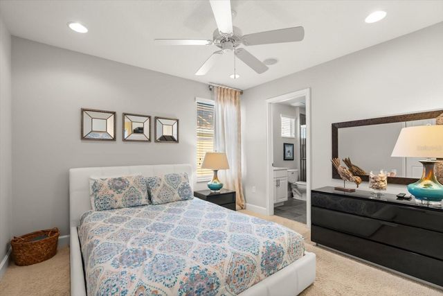 558 ORANGE COSMOS BOULEVARD, Davenport, FL 33837