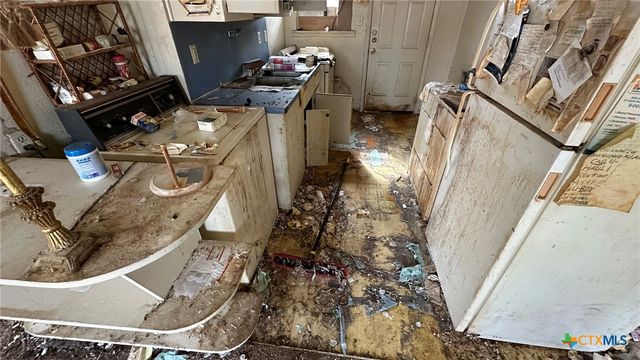 715 W Avenue B, Copperas Cove, TX 76522