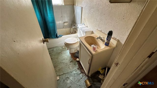 715 W Avenue B, Copperas Cove, TX 76522