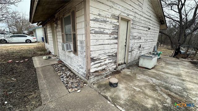 715 W Avenue B, Copperas Cove, TX 76522