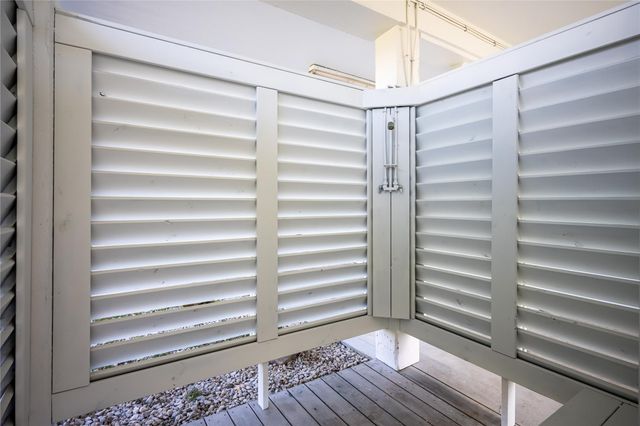 920 Copacabana Drive, Crystal Beach, TX 77650