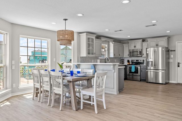 920 Copacabana Drive, Crystal Beach, TX 77650