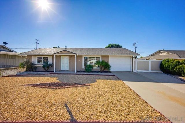 26647 Oakmont Drive, Menifee, CA 92586