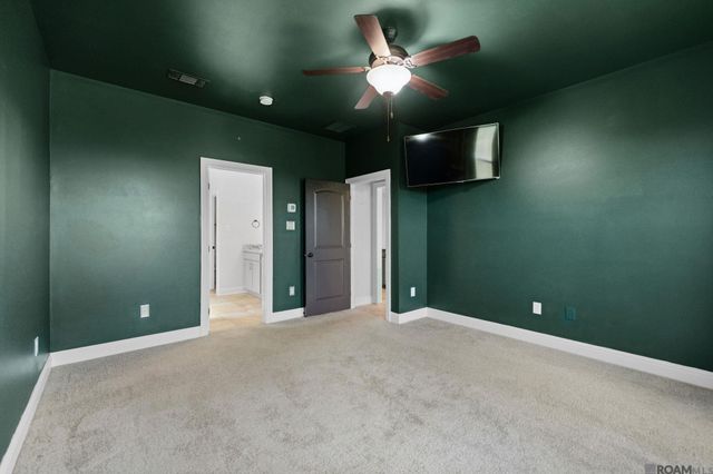 41294 Hackett Canal Dr, Gonzales, LA 70737